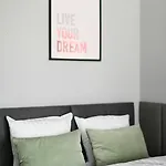 Mini Apartment *